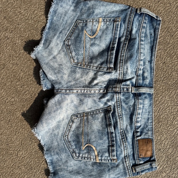 American eagle distressed shorts - Picture 2 of 6